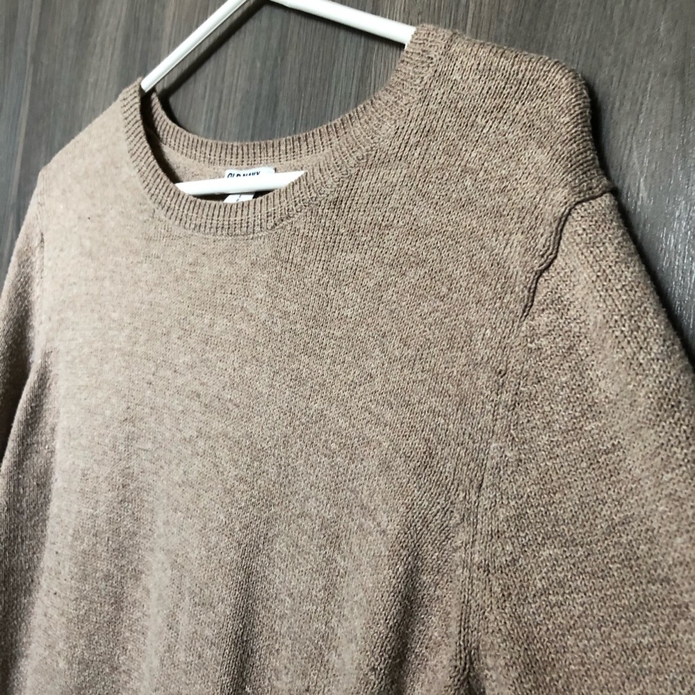 Basic Crewneck Sweater - Picture 5 of 8